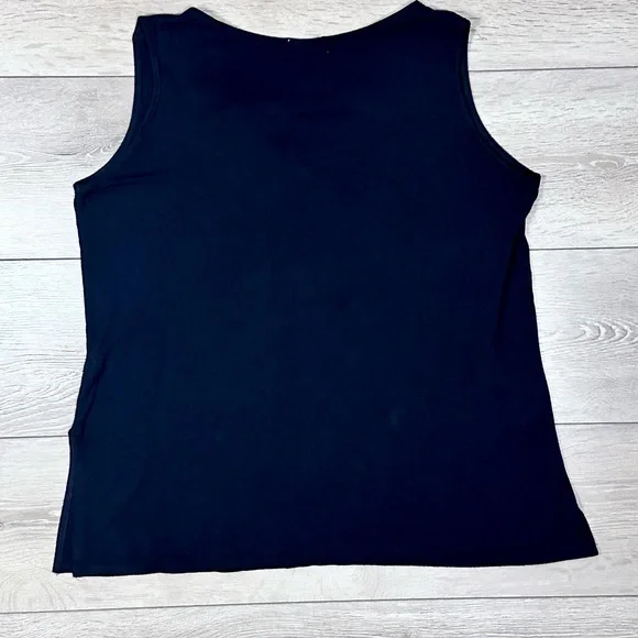 Pebble & Stone Embroidered Geometric V-Neck Tank Top - Picture 10 of 10